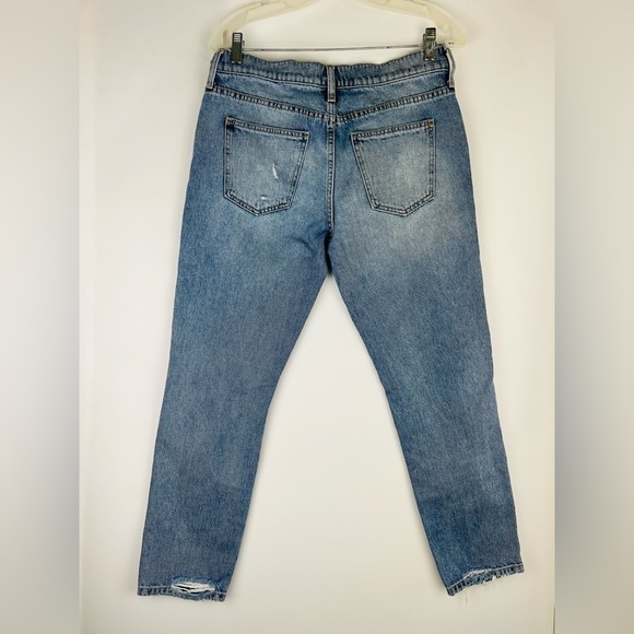 Current/Elliott Straight Distressed Light Wash Jeans - Picture 3 of 7